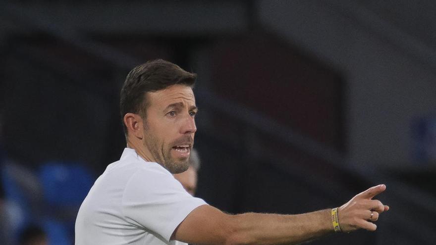 Luis García se gana la renovación con la UD Las Palmas y será el nuevo Pimienta
