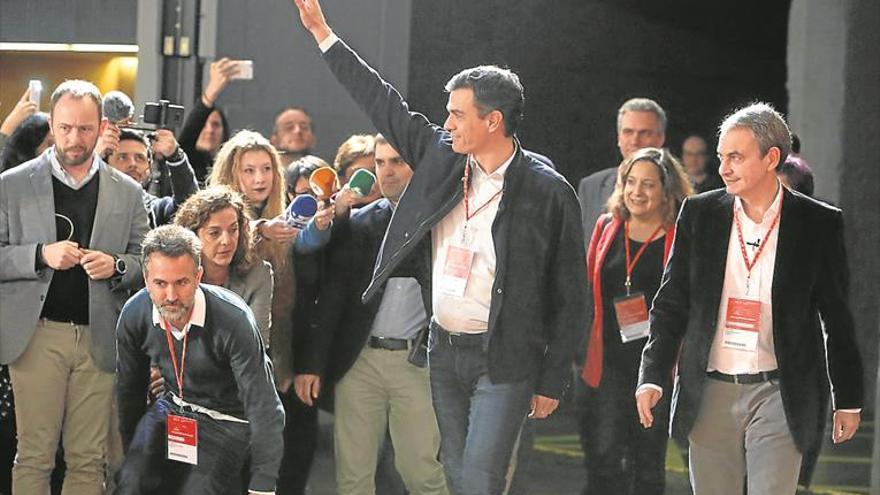 Díaz da plantón a Sánchez y muestra una vez más la división en el PSOE