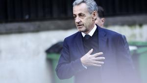 El expresidente francés Nicolas Sarkozy, el 21 de octubre antes de ingresar en la prisión de La Santé, en París.