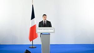 França vira cap als extrems en les municipals i aïlla el macronisme