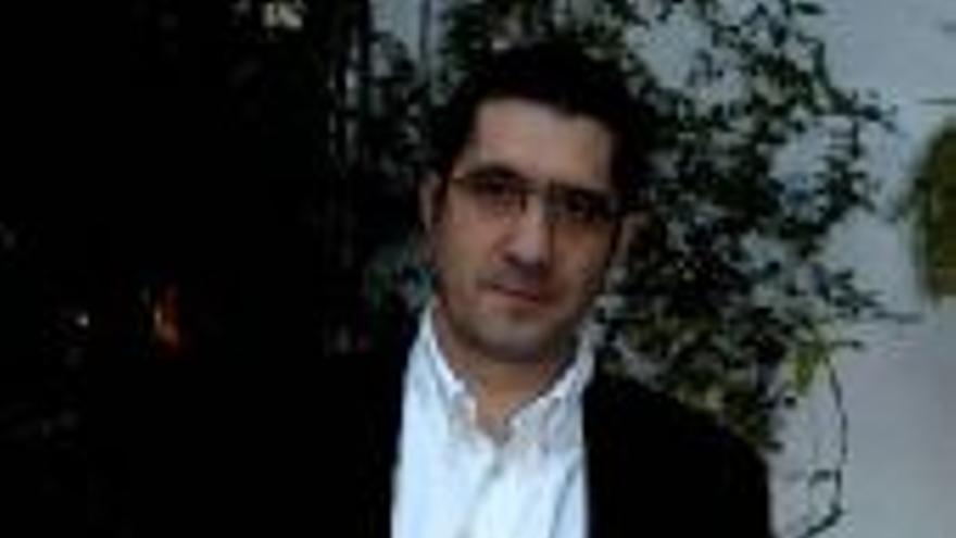 "Los nacionalistas se tapan los ojos ante la realidad del País Vasco"