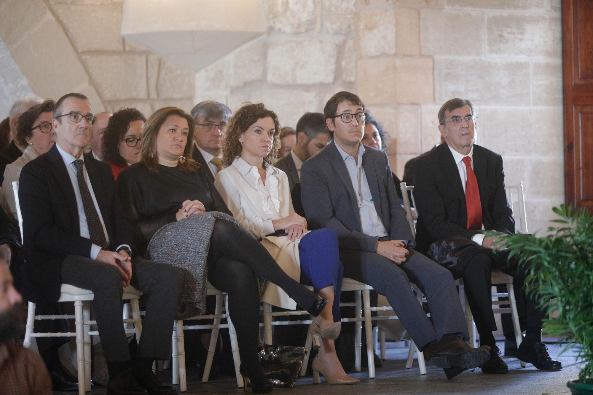 Calvo y Armengol apelan al "activismo de la tolerancia" y al "patriotismo de las libertades" en el día de la Constitución