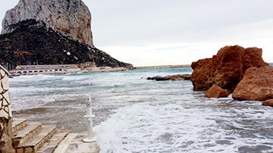 Desaparece la playa del Cantal Roig de Calp