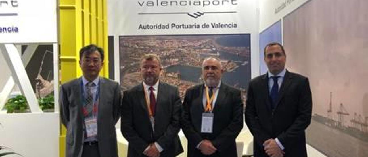 Valenciaport viaja a China en busca de inversores