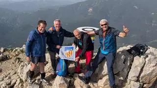 Cuatro montañeros del CETV alcanzan la cima de Pedraforca