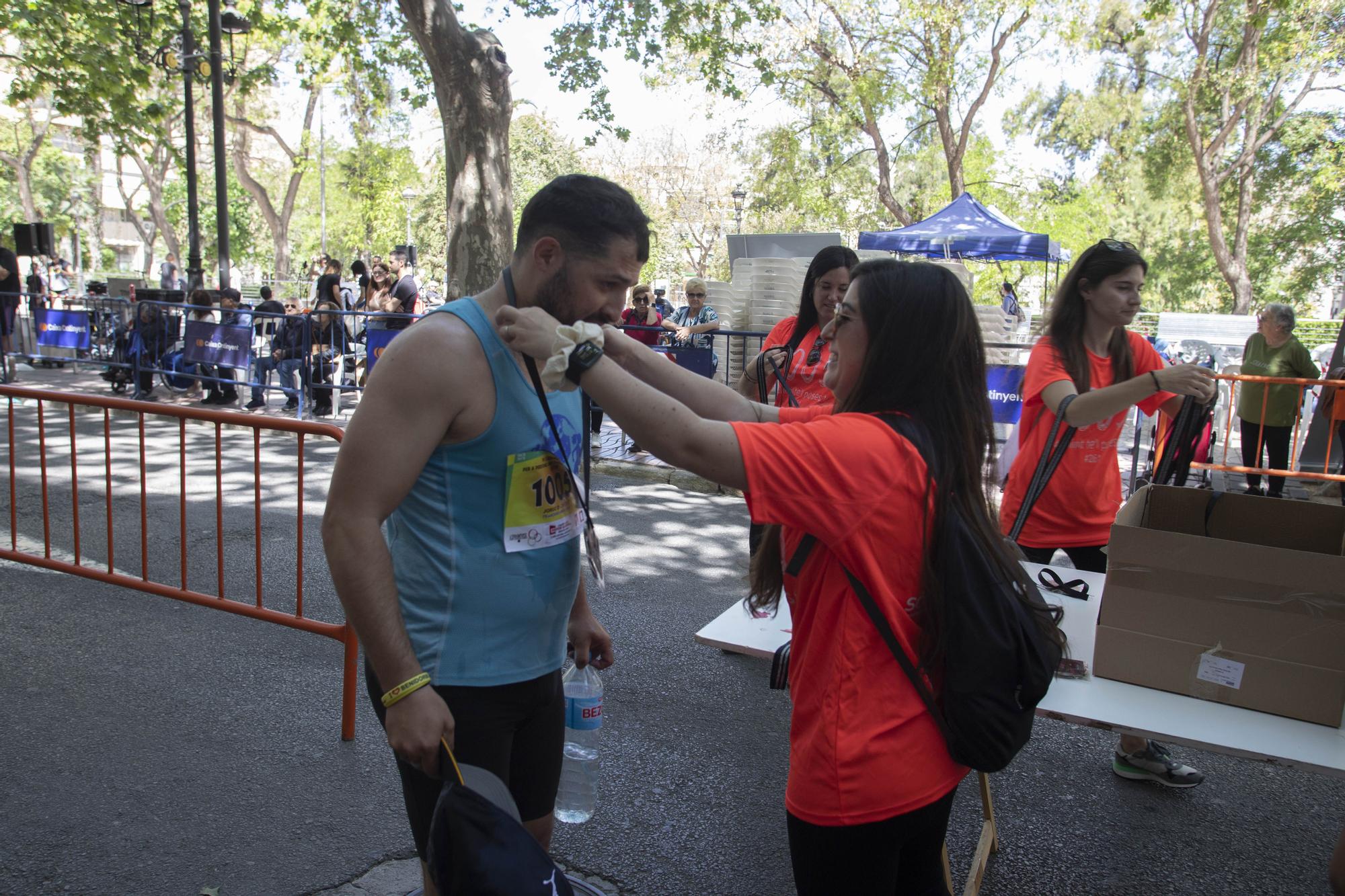 Más de 1.200 personas participan en la XV edición de la carrera de Aspromivise