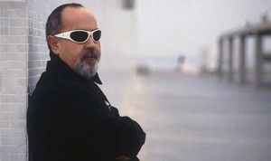 Mascarell defineix a Bigas Luna com un artista total amb una mirada intel·ligent, irònica i profunda sobre la realitat.