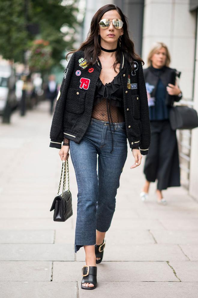 Mix camisa negra y jeans: transparencias
