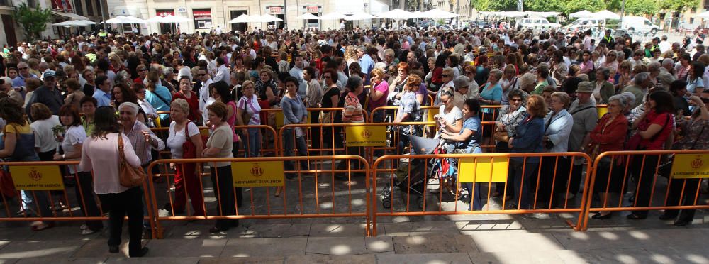 Retrospectiva de los primeros Besamanos a la Virgen de los Desamparados