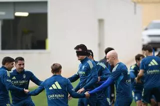 Entrenamiento del Real Zaragoza en la Ciudad Deportiva antes de recibir al Huesca