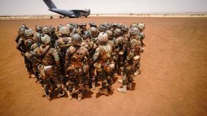 10 abril de 2022, Tillia (Níger): soldados nigerinos en formación. 