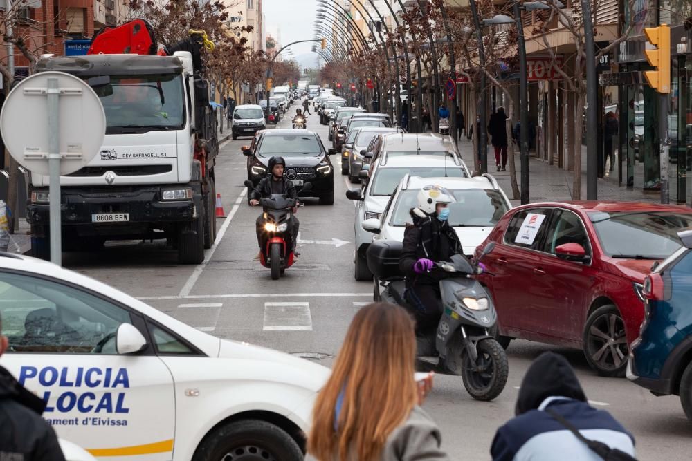 La caravana ha salido las 11 horas del ''parking'' del Pare Josep Manxarell de es Gorg, en Vila