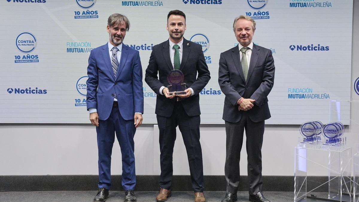 Óscar Vázquez, Miguel Ángel Peña y Lorenzo Cooklin.