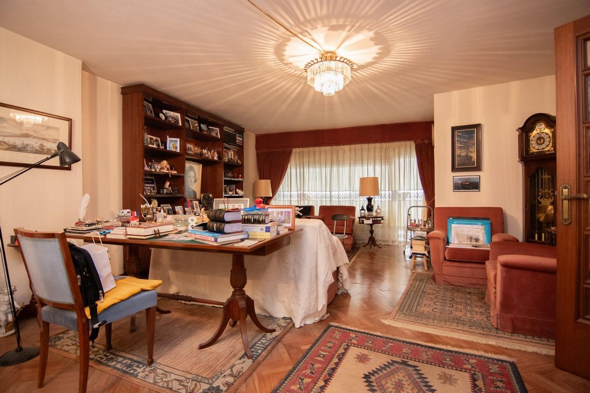 Venta de piso con terraza en Ensanche-Juan Florez-Paseo de los Puentes