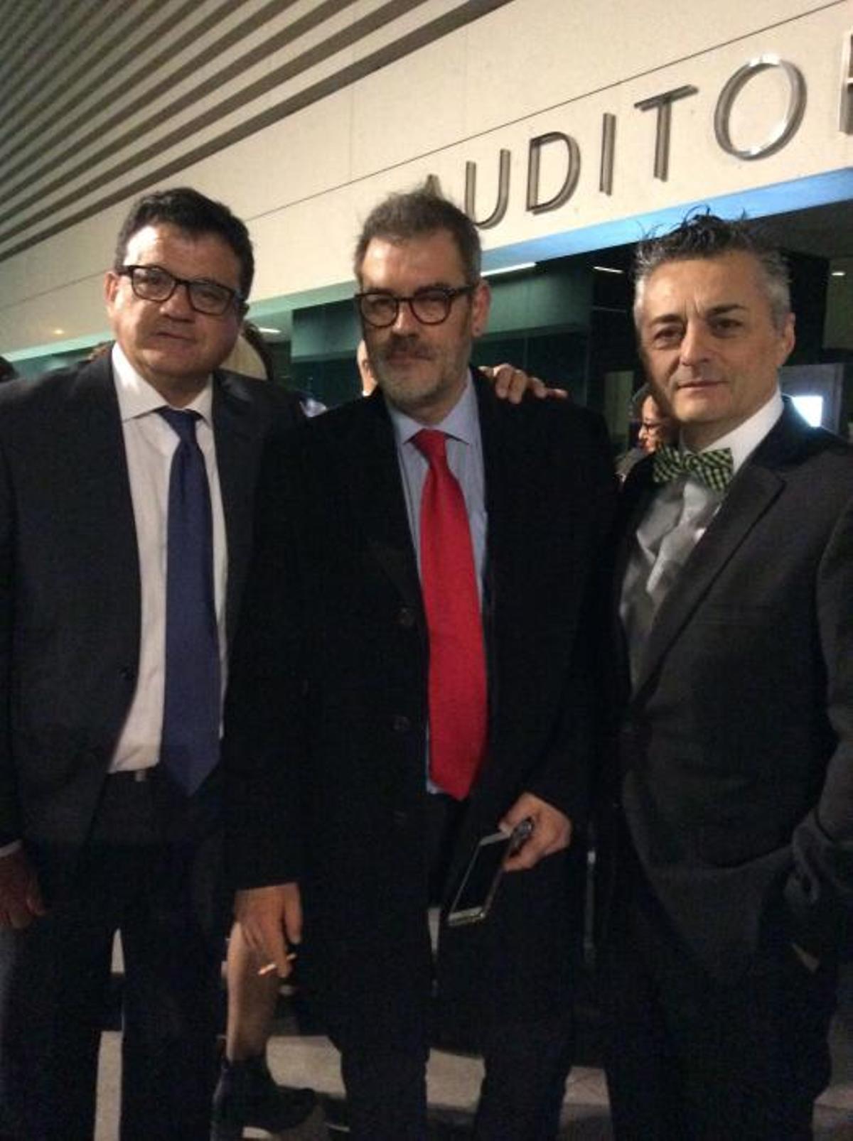 Toni Cabot, Jorge Fauró y Javier Izquierdo a las puertas del ADDA