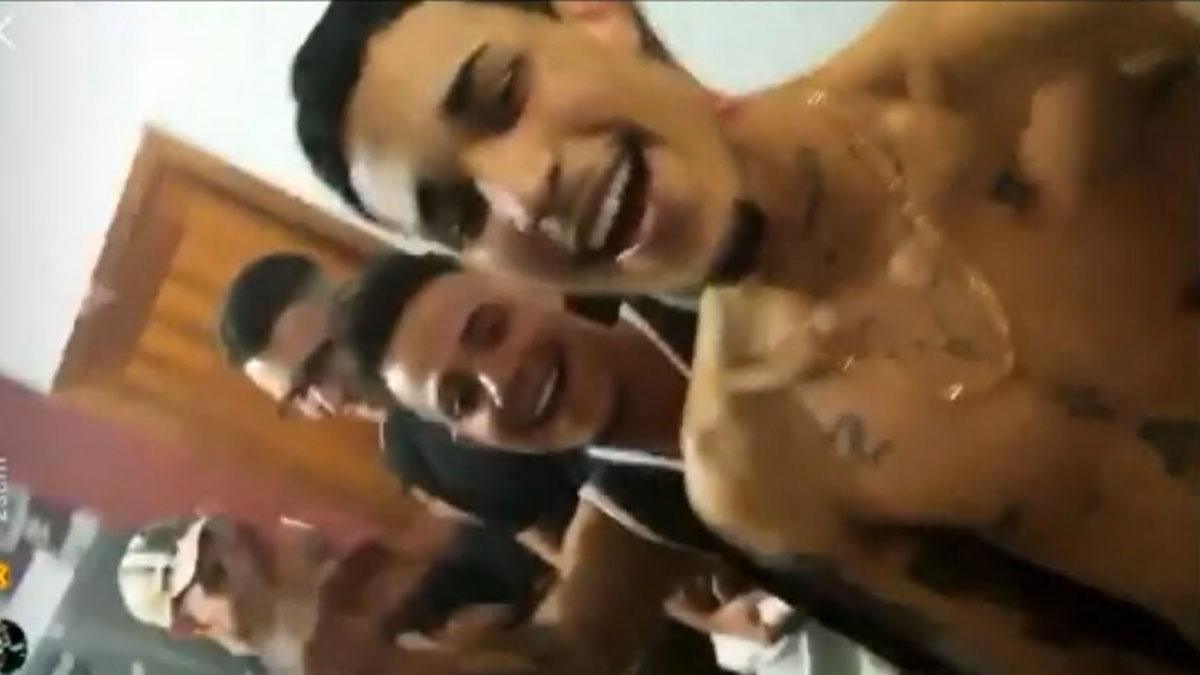 Un grupo de okupas desafía a una banda rival