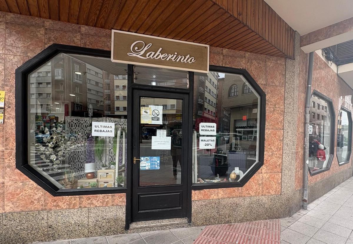 Uno de los locales de la familia del empresario chino fallecido en Langreo, cerrado "por motivos personales"