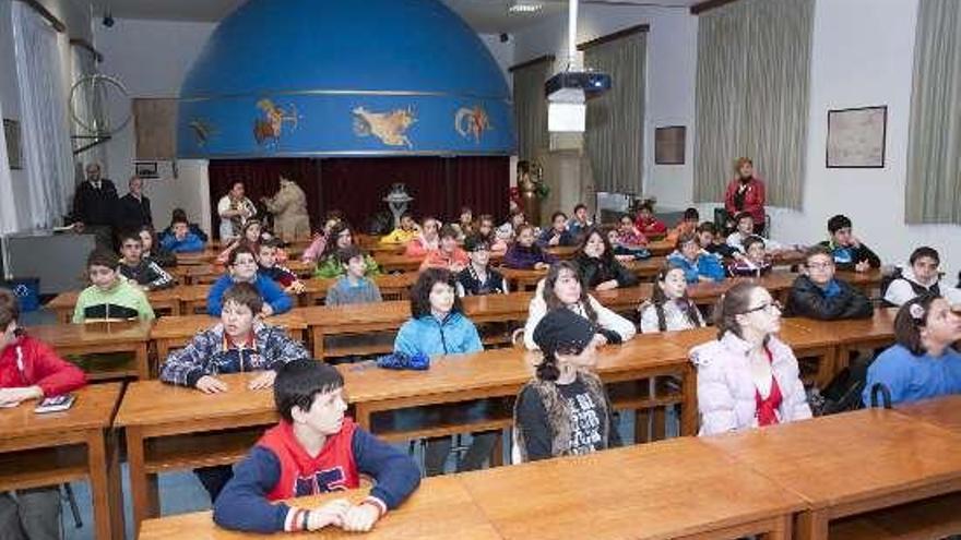 Algunos de los asistentes a la Jornada de Astronomía. // FdV