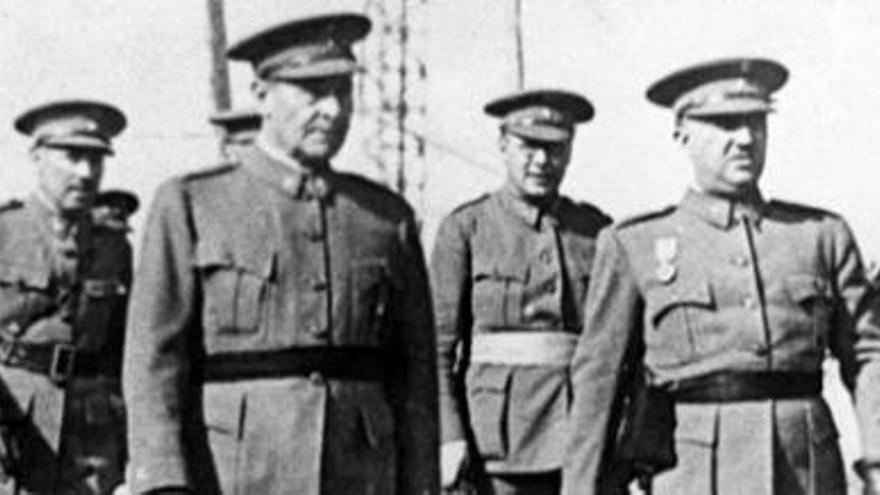 Primera visita de Franco a Las Palmas como comandante general de Canarias.