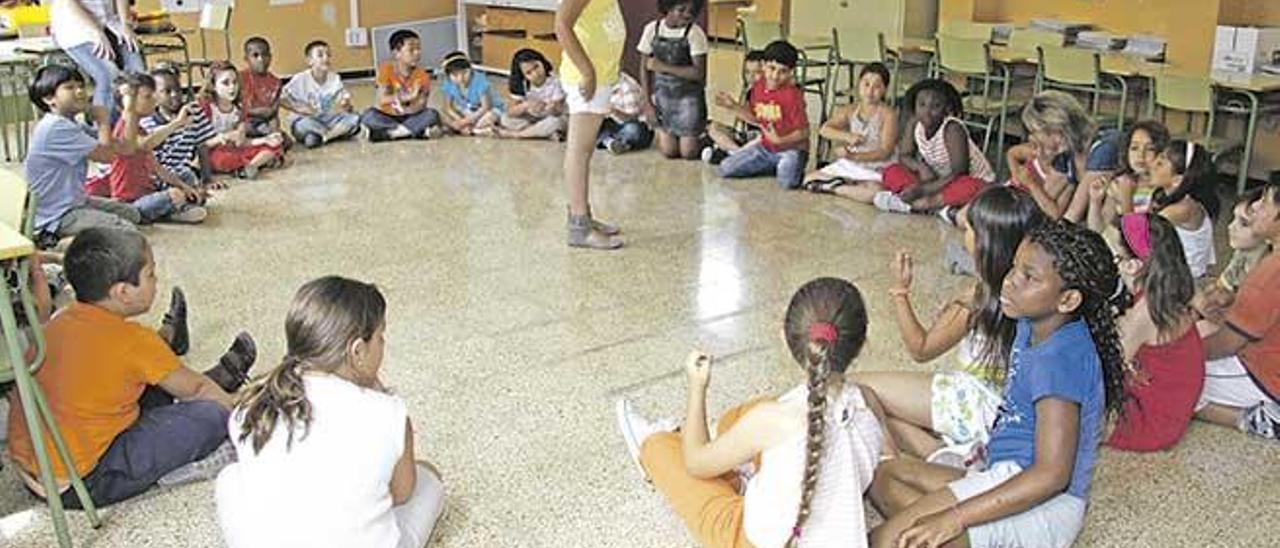 Alumnos de un colegio de Palma durante una clase.