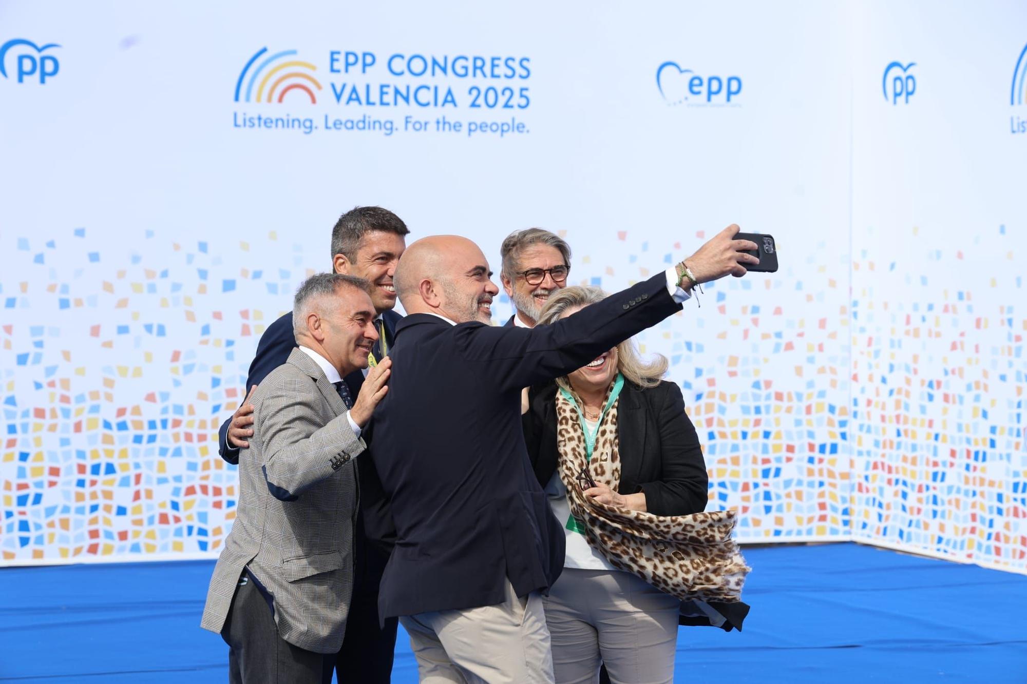 Todas las fotos de la segunda jornada del congreso del PP europeo en València