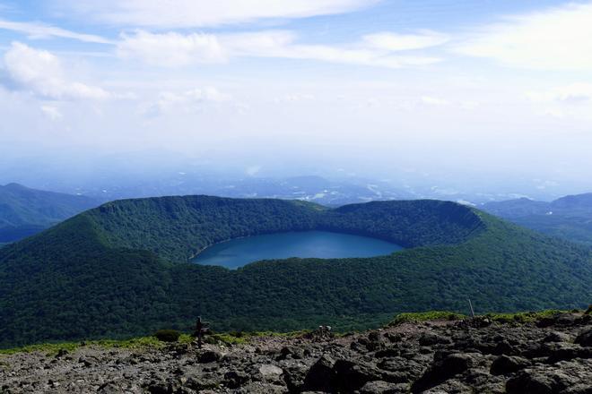 Volcán en Monte Ebino, Kyushu, Japan