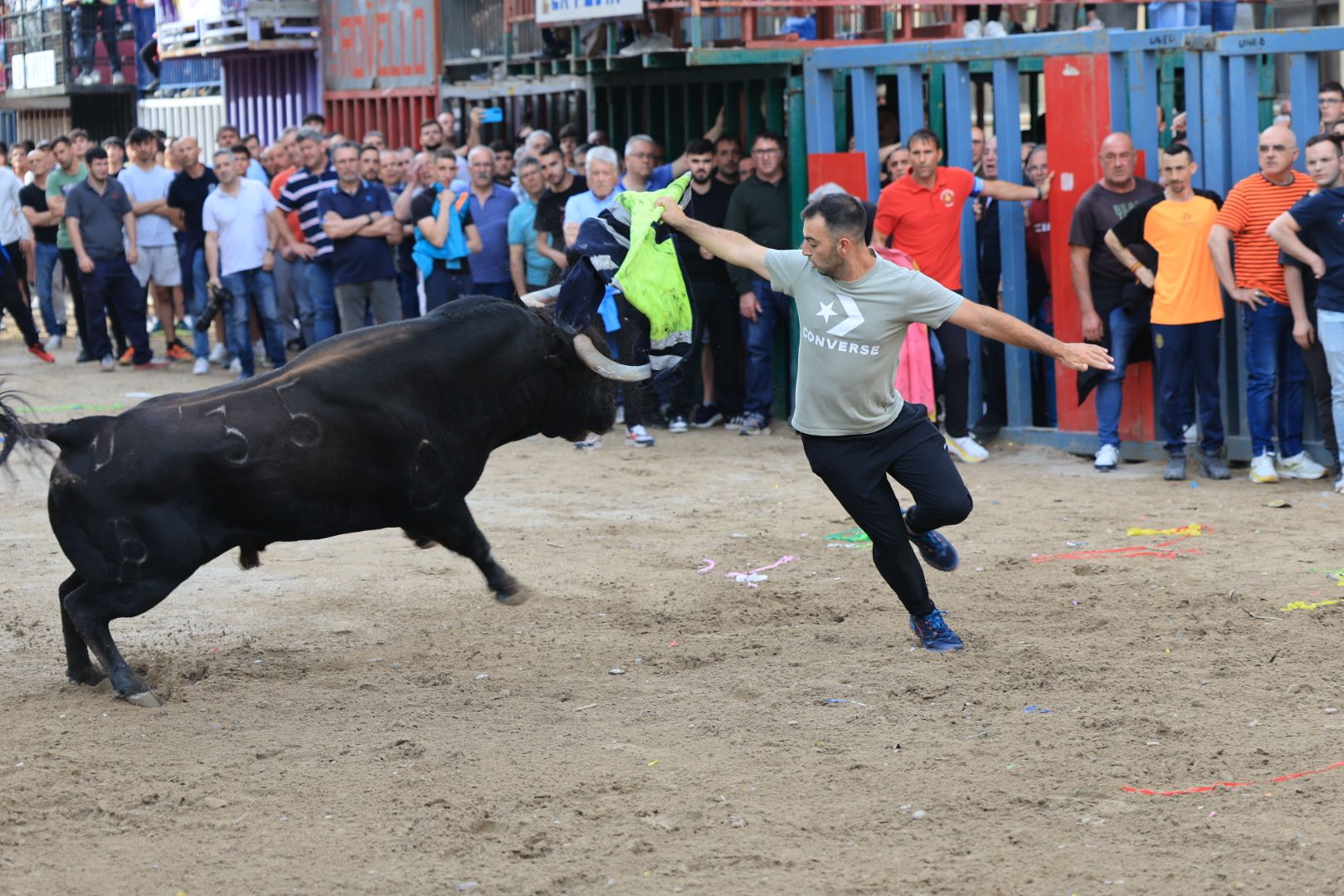 Fotos de la tarde taurina del jueves de las fiestas de Sant Pasqual en Vila-real