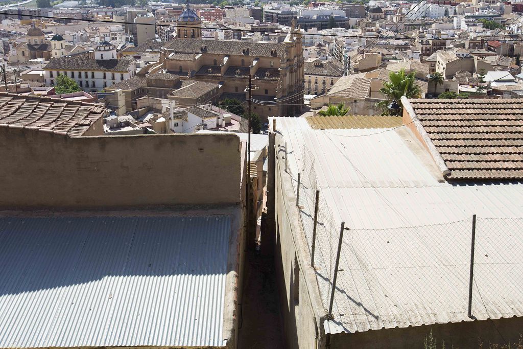 Encuentran muerto a un vecino de Lorca desaparecido encajado en el hueco entre dos casas