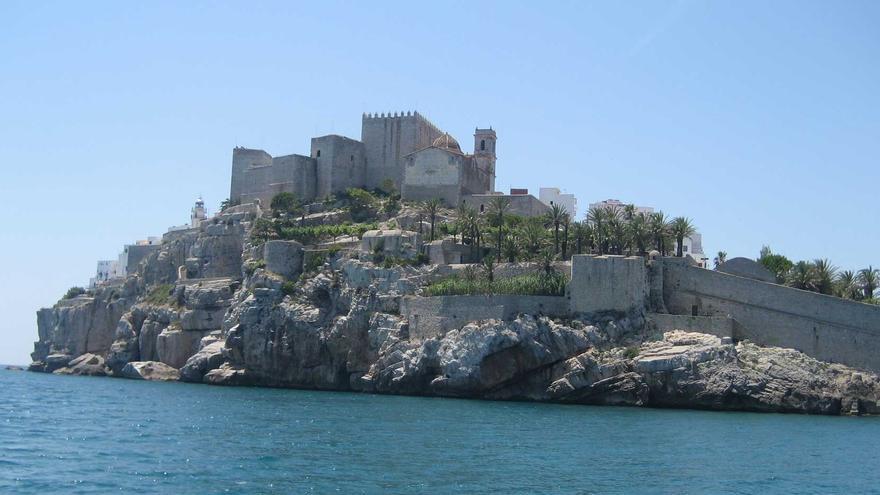 Peñíscola es mucho más que un plató de cine: la literatura toma el castillo