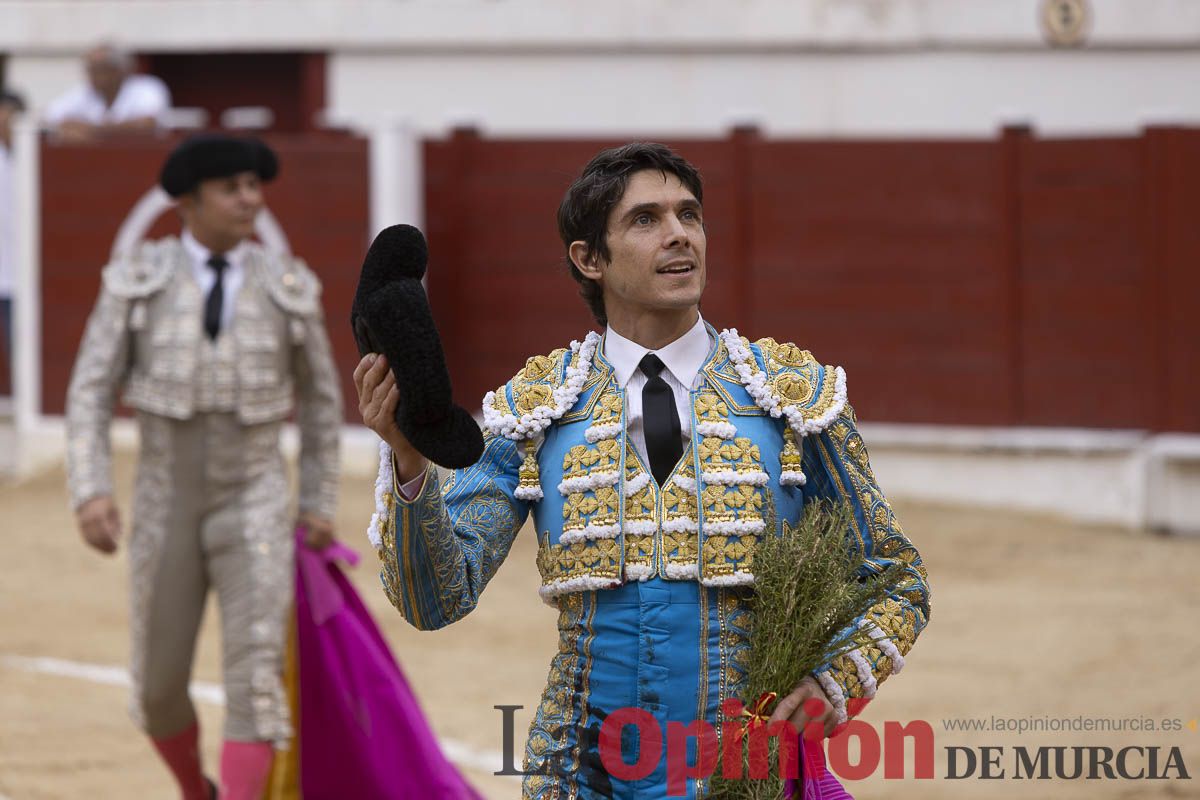 Tarde histórica en Abarán con la alternativa de José María Trigueros y el indulto de Tomás Rufo, junto a Castella salieron a hombros