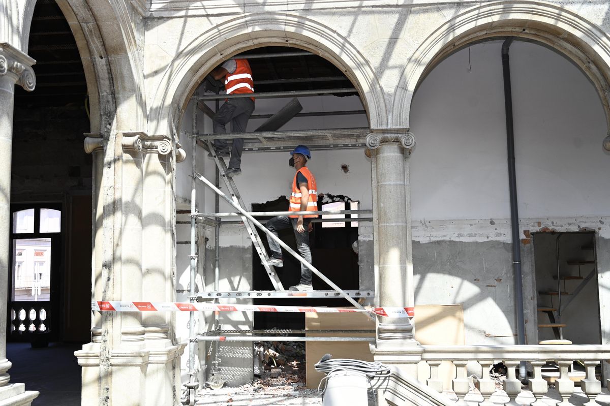 Obras en el antiguo Concello.