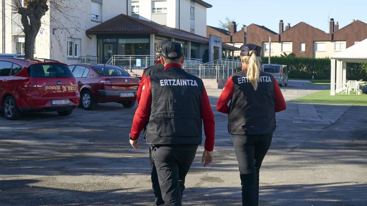 Agentes de la Ertzaintza