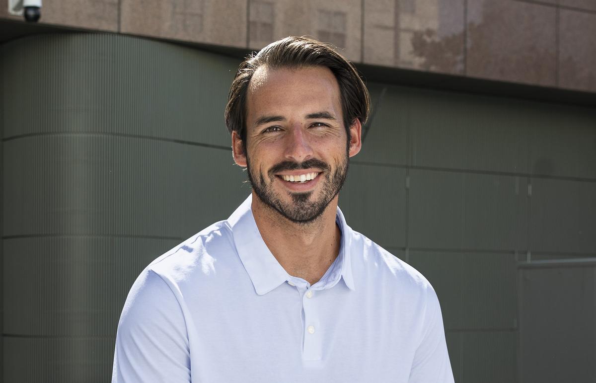 El polo Levi's favorito de los hombres para ir cómodo y elegante está rebajado a mitad de precio