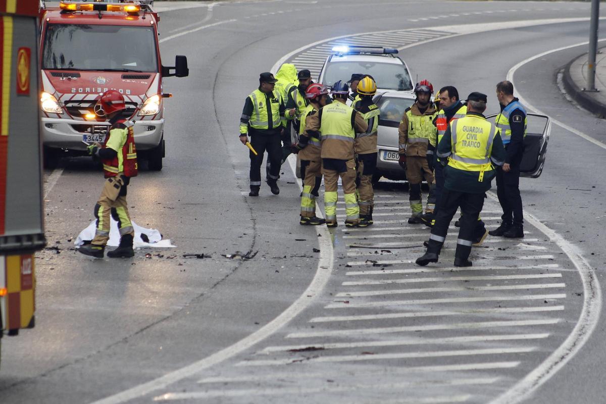 Dos fallecidos y dos heridos graves en un accidente en Ames