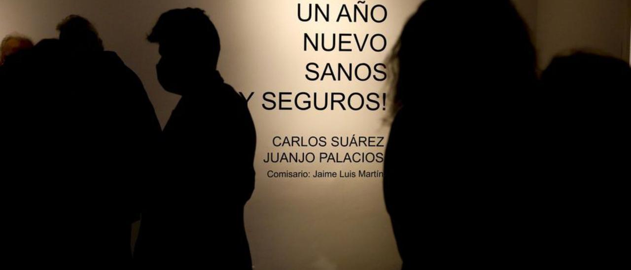 La leyenda que da la bienvenida a la exposición y le sirve de nombre.