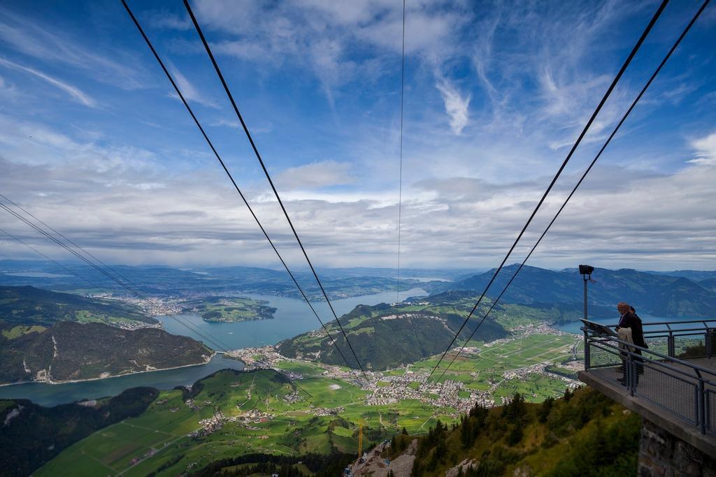 El Lago de los Cuatro Cantones desde el teleférico de Stanserhom