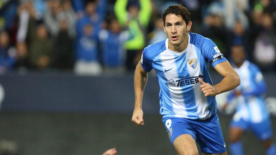 Gustavo Blanco Leschuk celebra su segundo gol ante el Numancia, el lunes pasado en Martiricos.