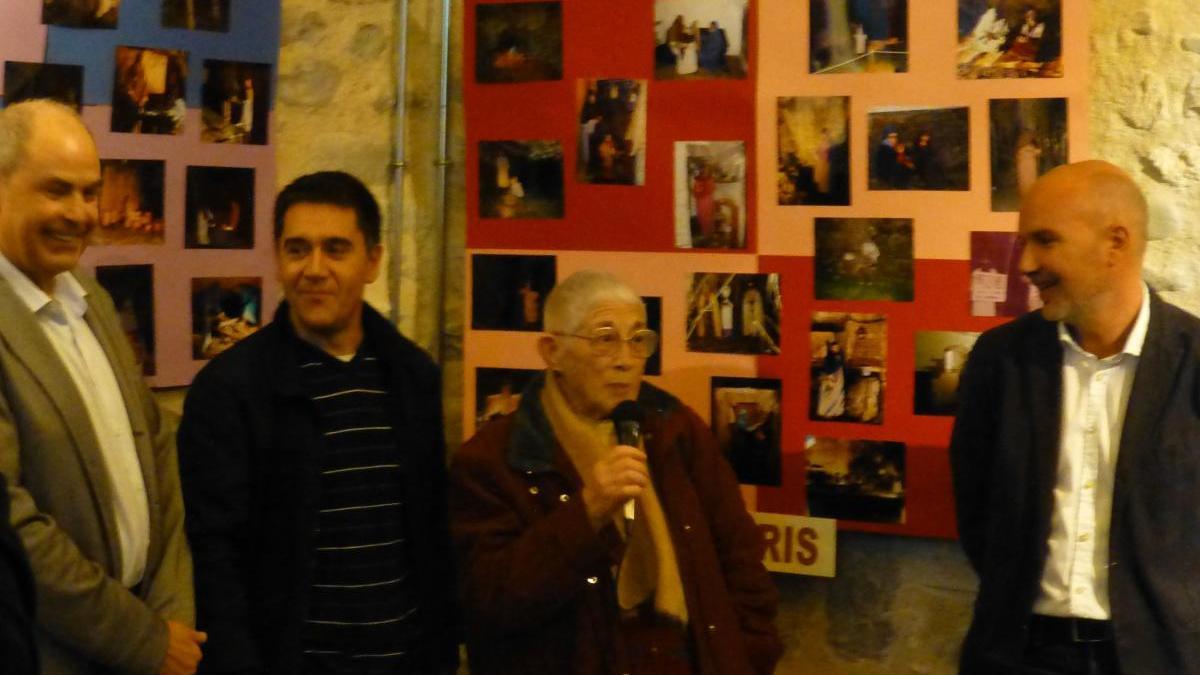 Homenatge a Paquita Xarles, fundadora del pessebre vivent de Vilablareix ara fa 46 anys