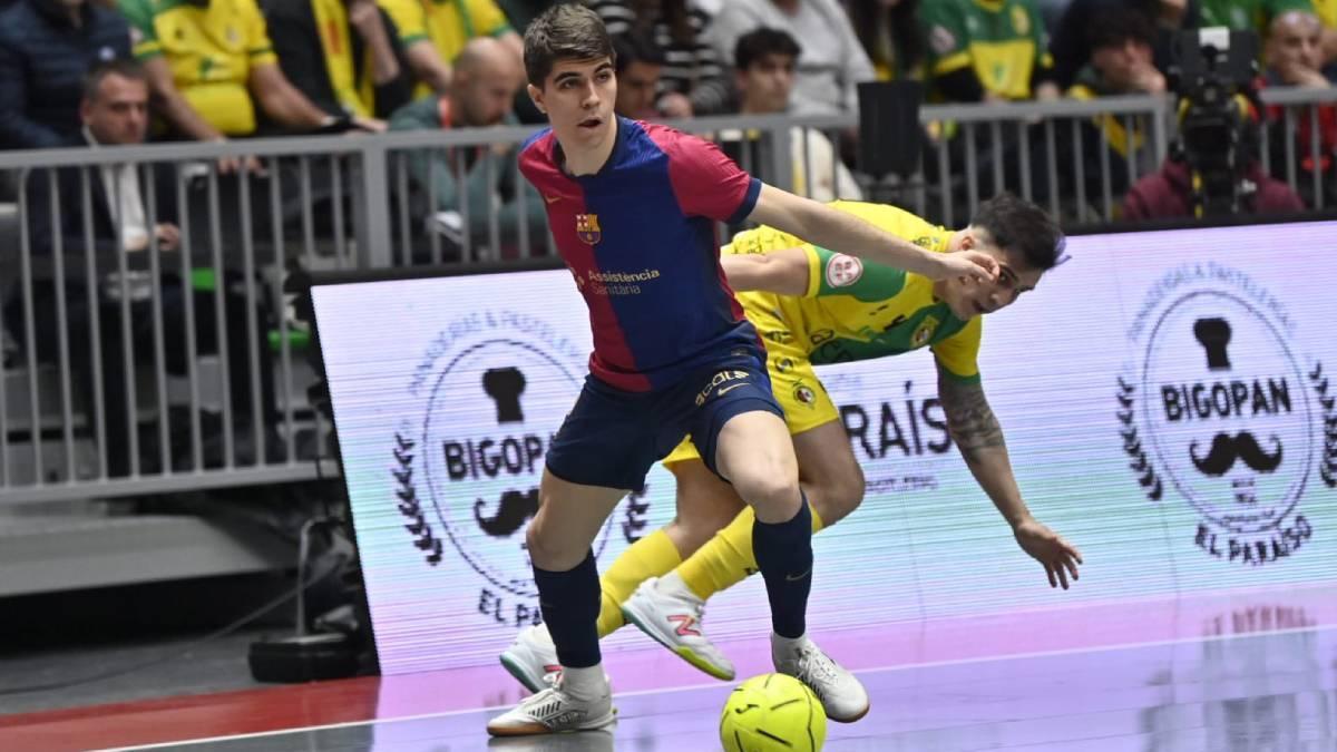 Jaén y Barça, en acción en el Olivo Arena