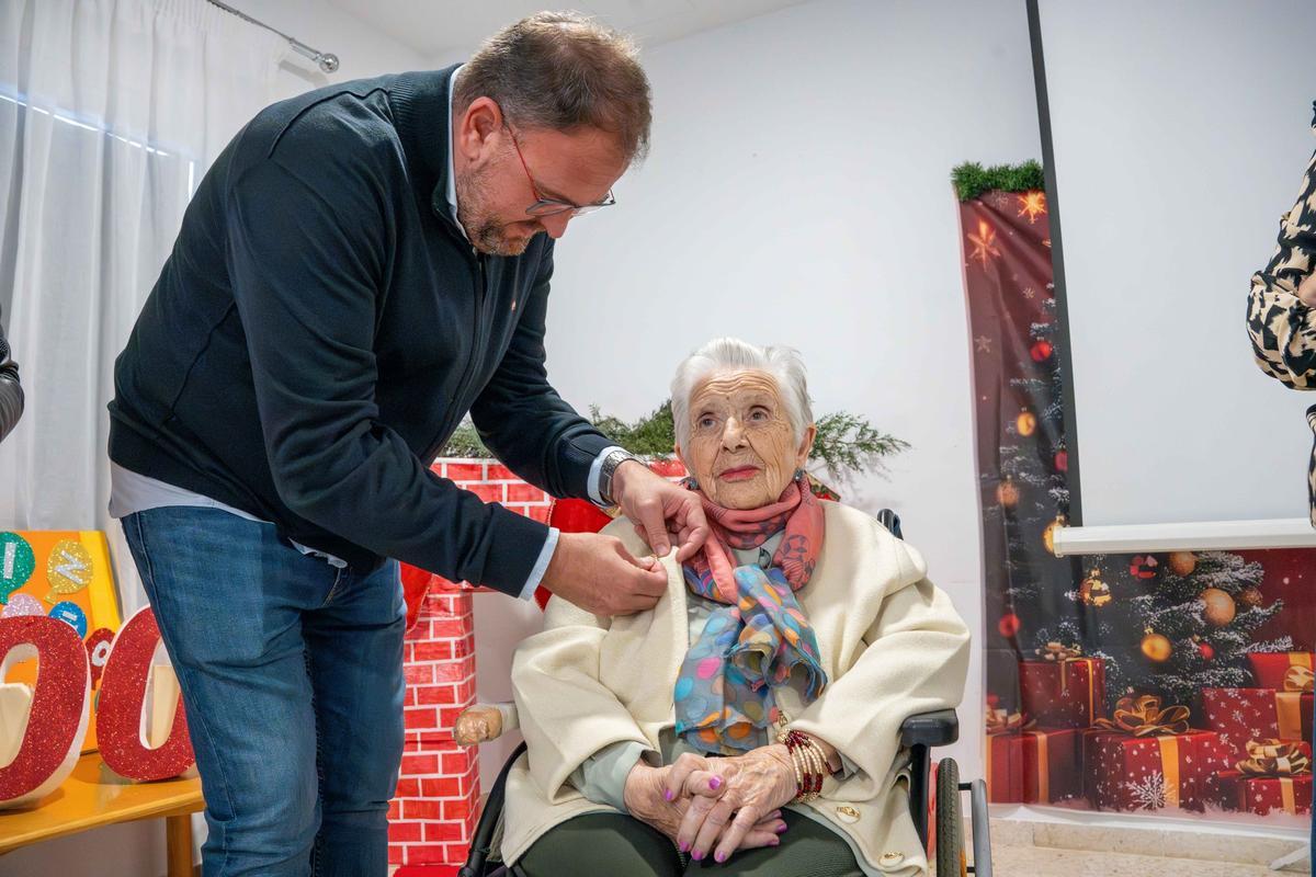 La capital extremeña cuenta con una nueva vecina que llega al siglo de vida.