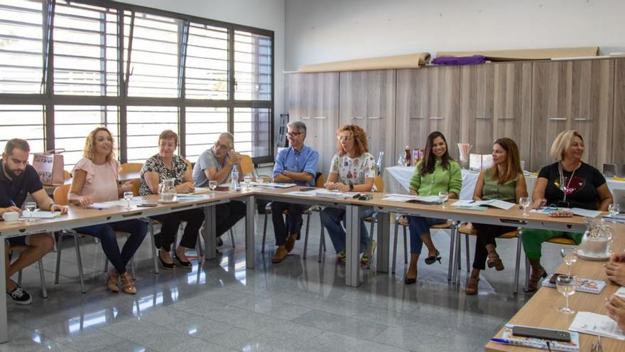 Reunión de la concejala de Educación, Coraima Afonso, con los centros educativos del municipio