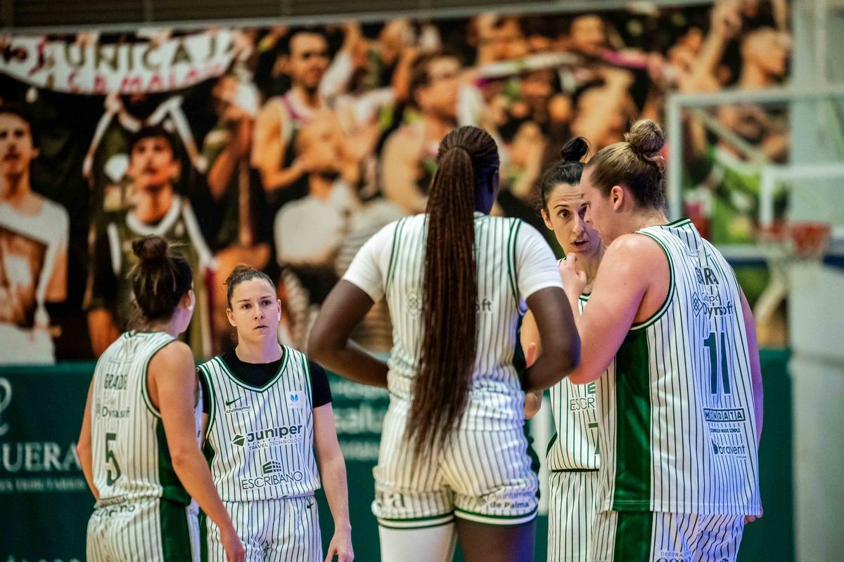 Las jugadoras del Azulmarino, durante un partido.