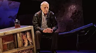 El actor avilesino que dejó su carrera y se fue a probar suerte en el teatro en Madrid... ¡Y allí sigue 53 años después!