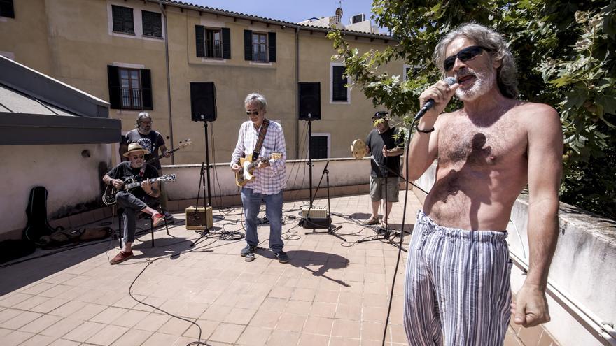 Rock&amp;Press se sube a la azotea del Teatre Principal para presentar un tema inédito, &#039;Grupo de riesgo&#039;