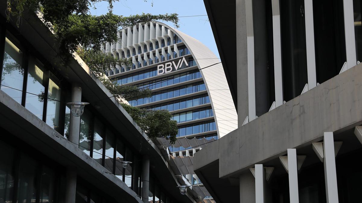 El edificio de la sede corporativa de BBVA en Madrid.