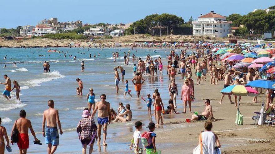 El bañista rescatado en Alcossebre tuvo un «choque térmico» en el mar