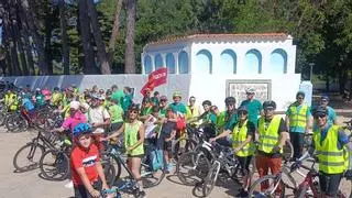 Tercer día de huelga educativa en Morvedre: ‘Bicicletada’ reivindicativa con un largo listado de demandas