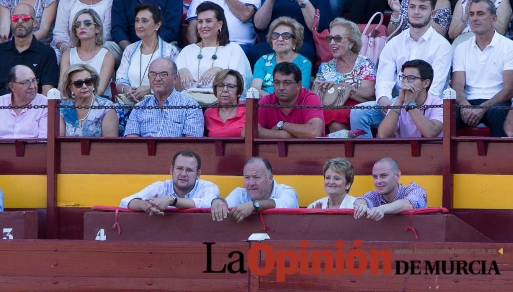 Ambiente en la corrida de rejones de la Feria de M