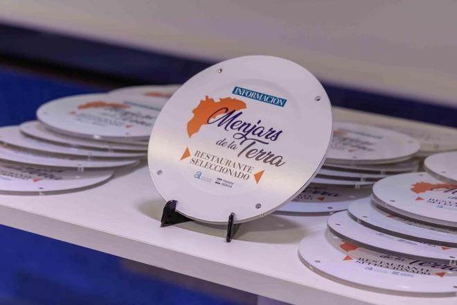 El Club INFORMACIÓN acoge la entrega de distinciones de «Menjars de la Terra 2025»