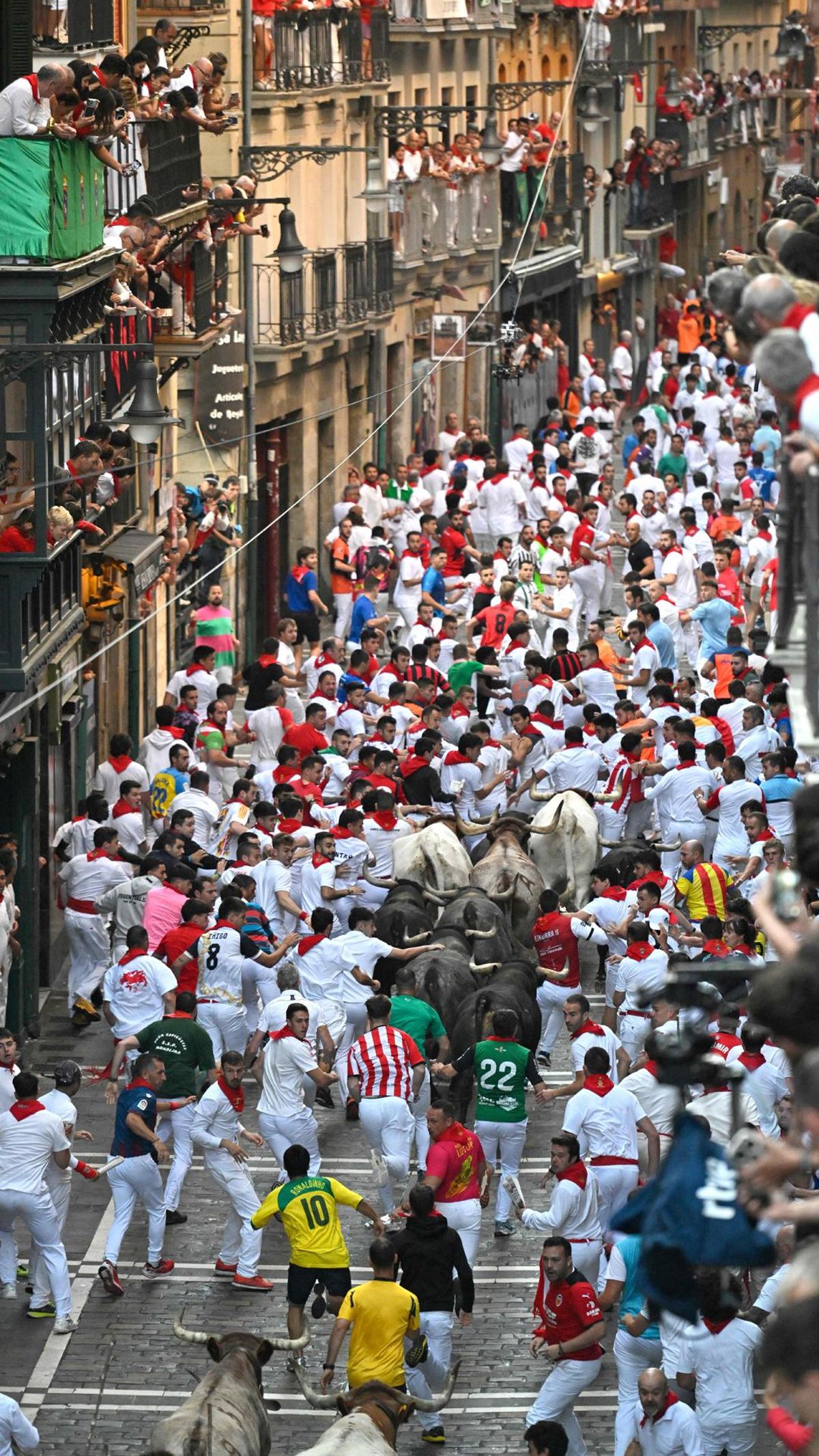 Octavo y último encierro de San Fermín con toros de la ganadería Miura